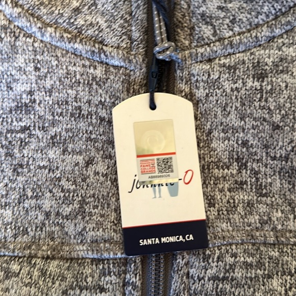 NWT JOHNNIE-O brand UNC full zip sweater zip VEST. Adult  SMALL. Gray Heather. - Picture 13 of 16